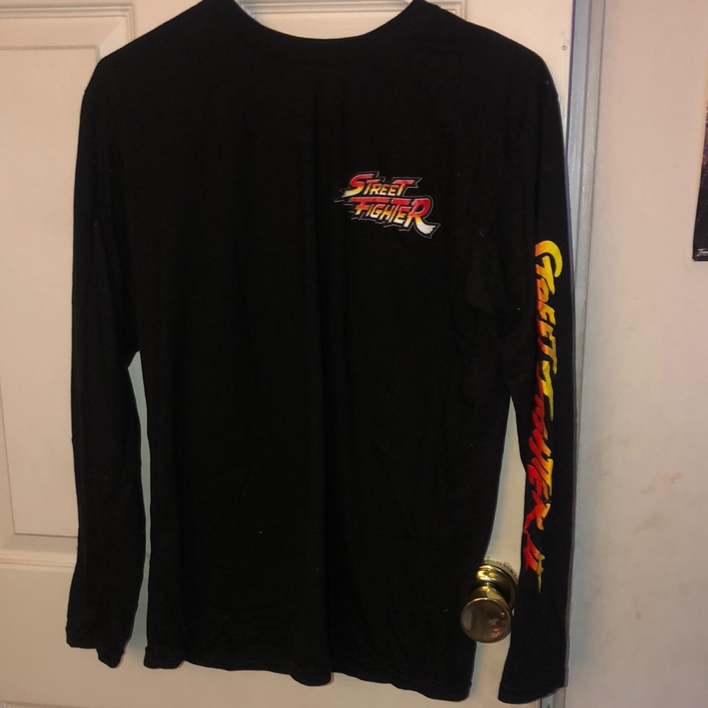 Long sleeve street fighter shirt.